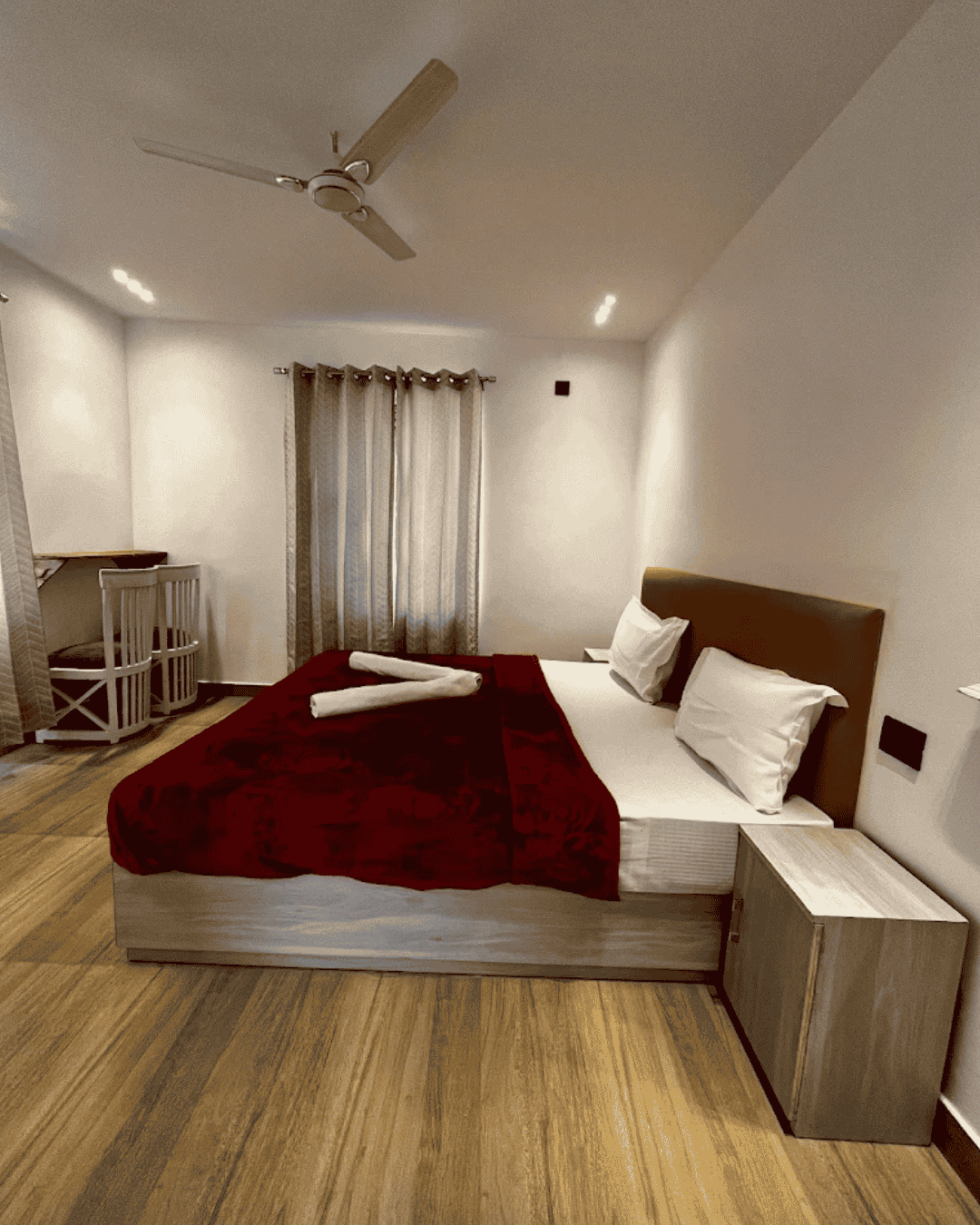 Ishavasyam Yoga School residential experience in Rishikesh